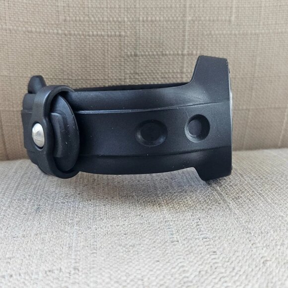 Converse Unisex Wristwatch Black Rubber Strap Sport Analog Wrist Watch - Picture 8 of 12